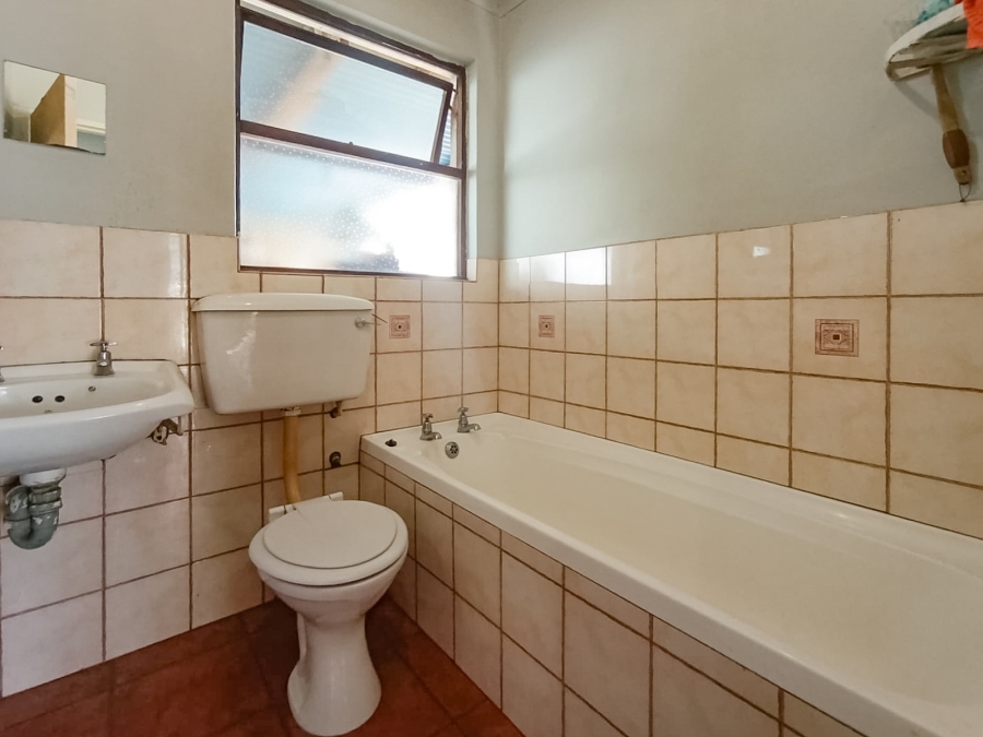 2 Bedroom Property for Sale in Highbury Western Cape